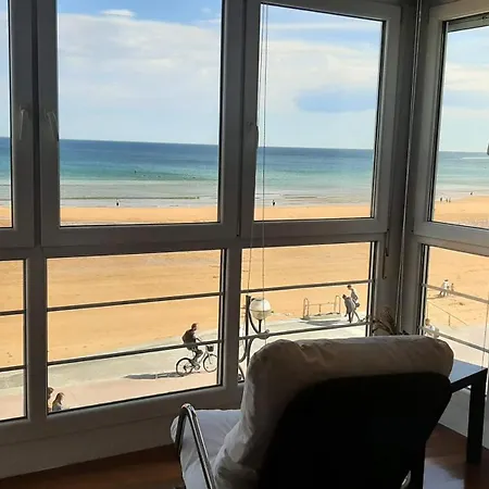 Baneru 3 Vivienda En 1 Linea De Playa Centro Ciudad By Egona *