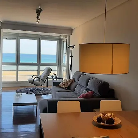 Apartman Baneru 3 Vivienda En 1 Linea De Playa Centro Ciudad By Egona Zarautz
