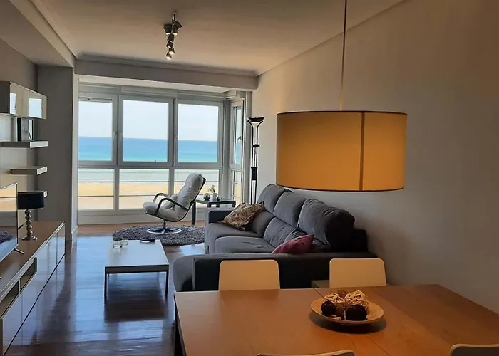Apartment Baneru 3 Vivienda En 1 Linea De Playa Centro Ciudad By Egona Zarautz